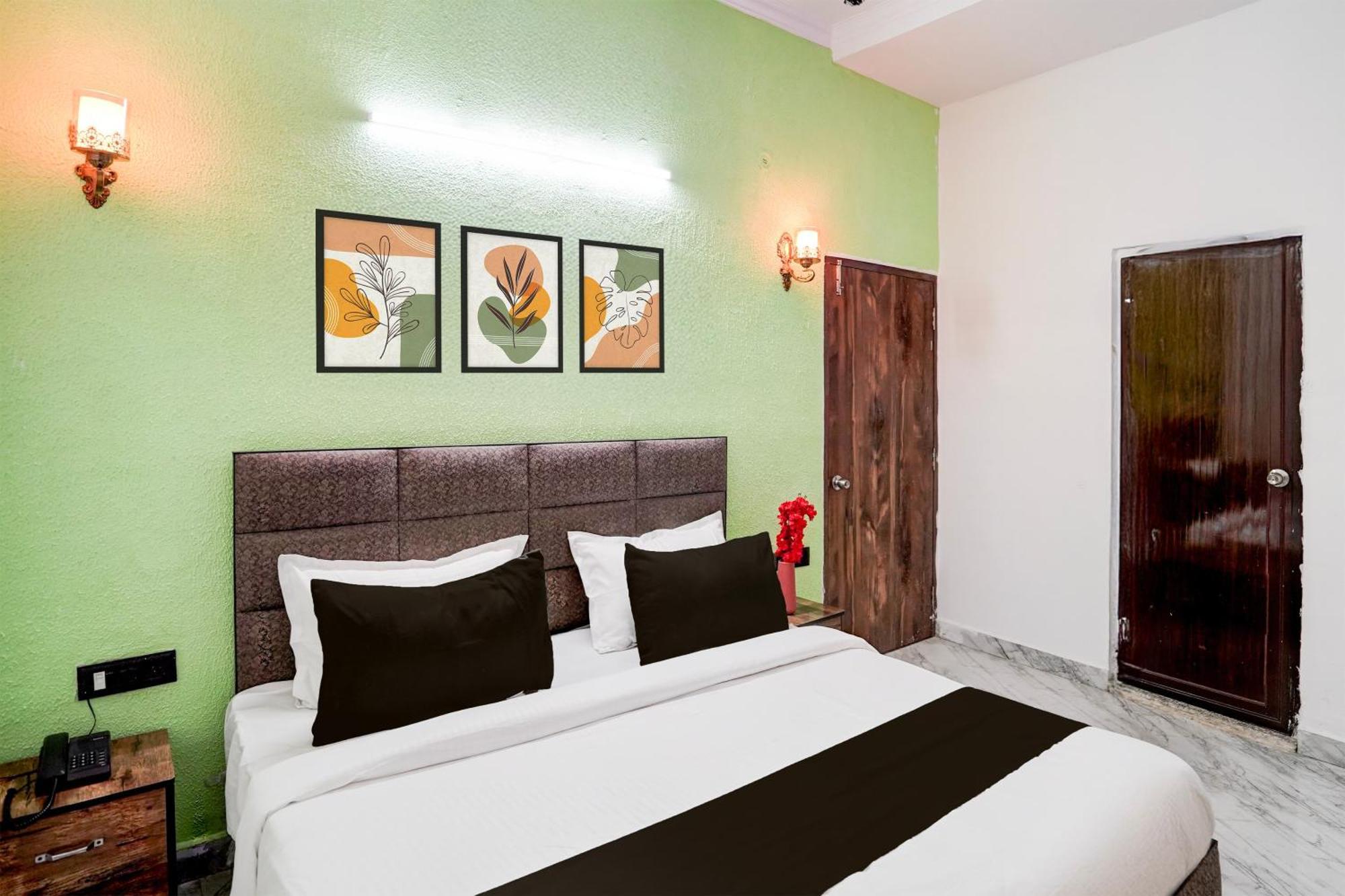 Collection O Shandilya Grand Residency Грейтър Нойда Екстериор снимка